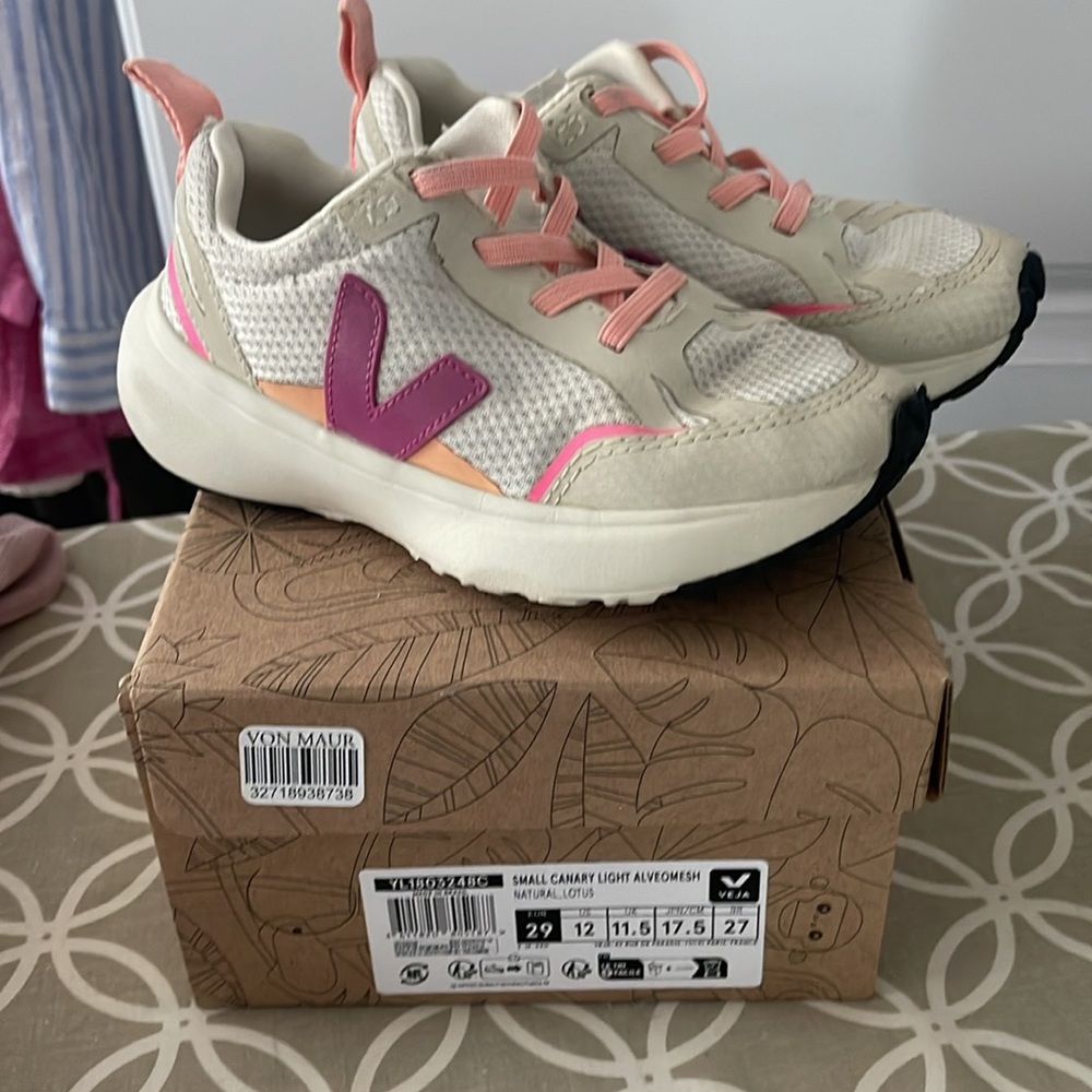 Veja sneakers
